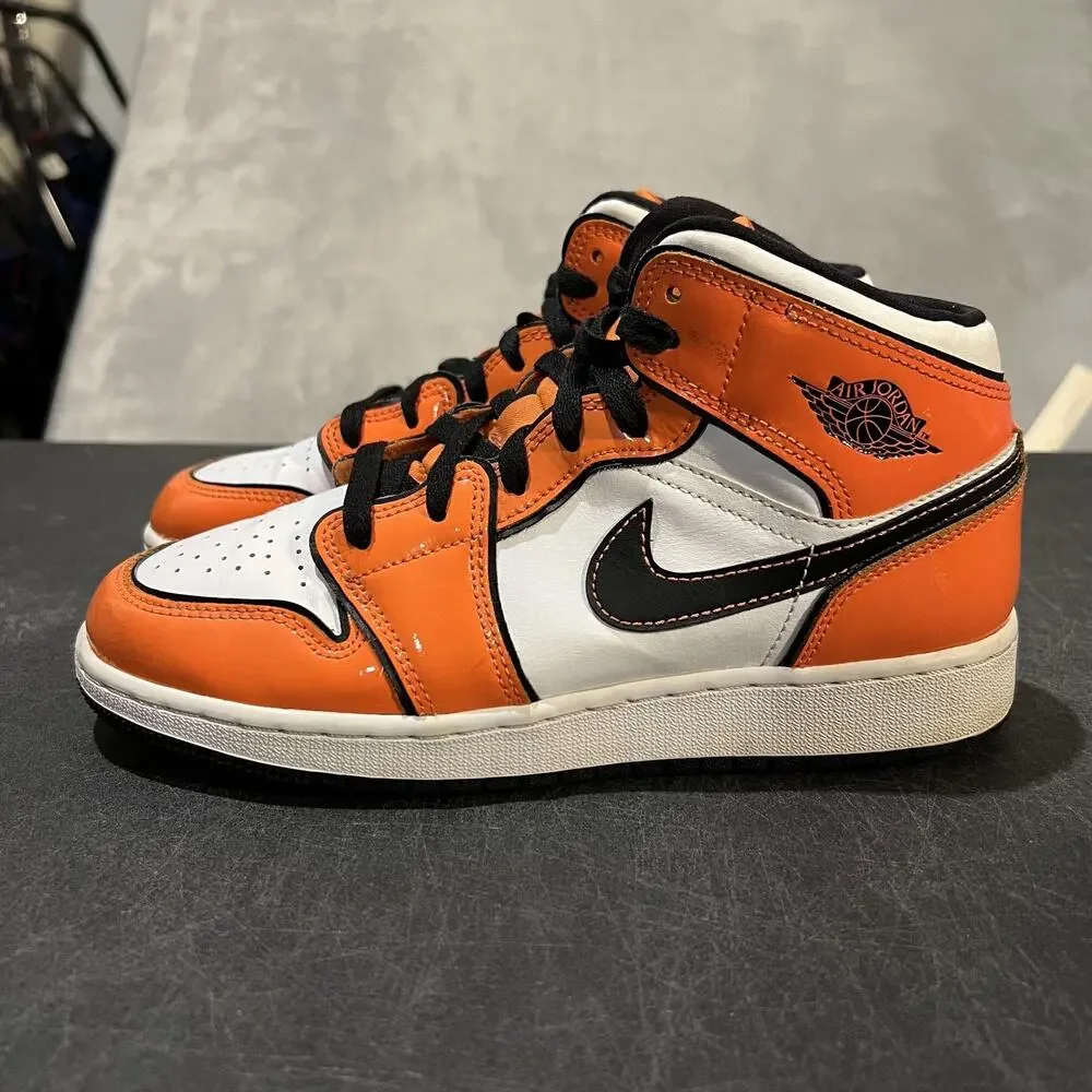 Air Jordan 1 Mid Shoes Youth Size 5.5Y Turf Orange White Sneakers BQ6931-802